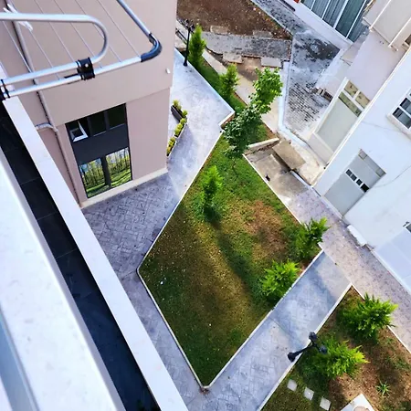 Stela Apartment *
